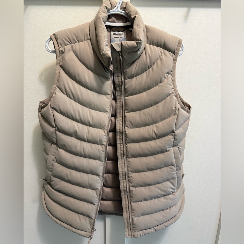 Wind River Taupe Quilted Puffer Vest